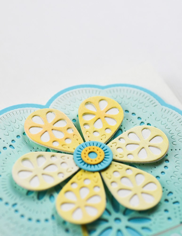 Poppystamps 2713 Nordic Pretty Petal Flower