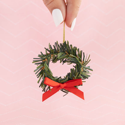 Crate Paper Mittens & Mistletoe Wreaths 4/Pkg